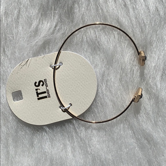 🧿Evil Eye Cuff Bracelet from Eye Smooch🧿 - Picture 2 of 5